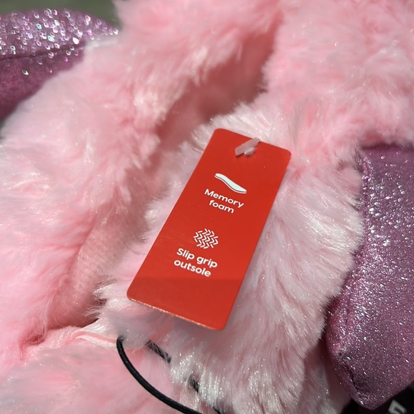 ❌SOLD❌ 🌟HOST PICK!!🌟 ARDENE flamingo slippers - NEW with tags - size 5-6. - Picture 2 of 7